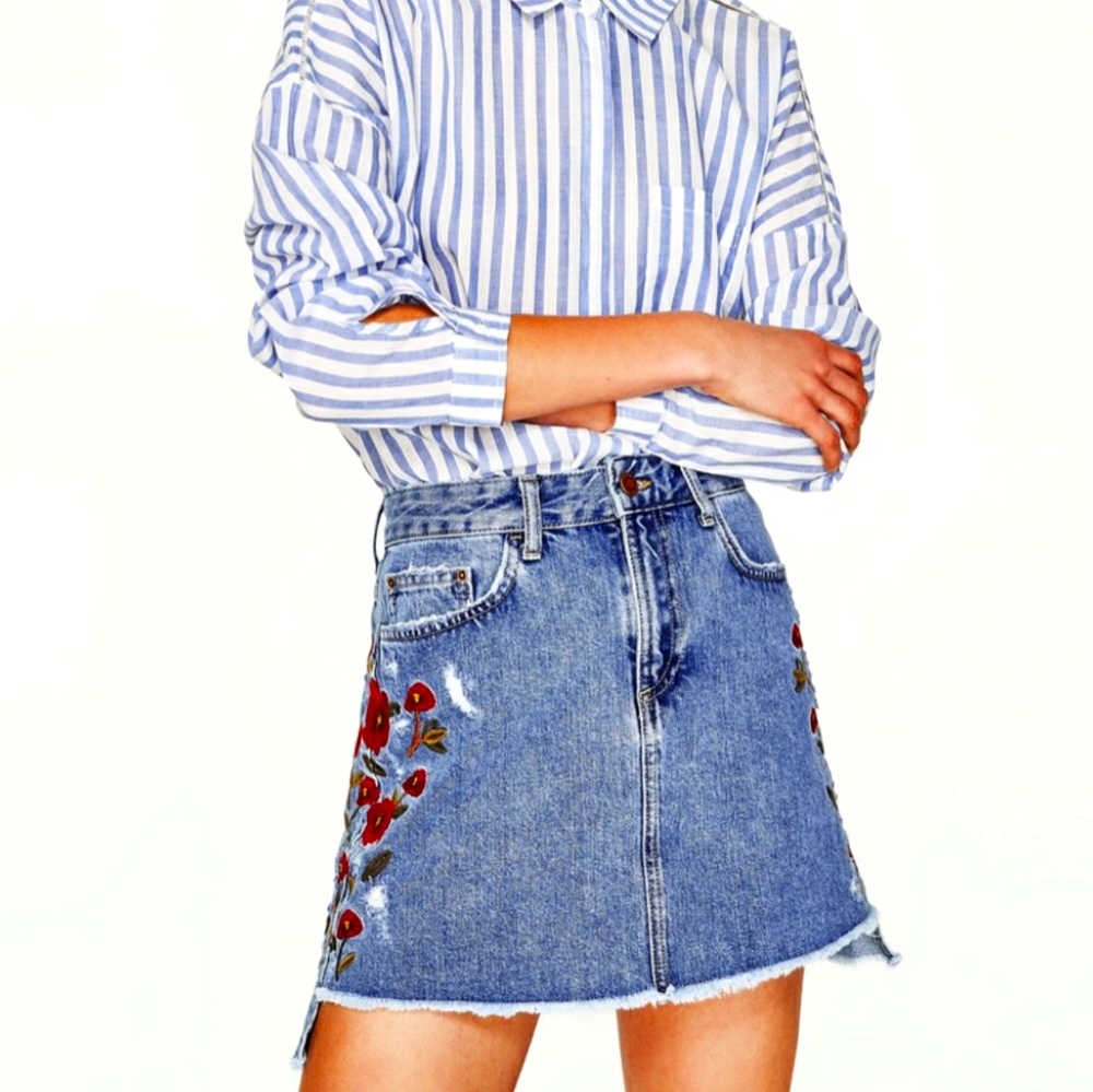 Zara floral embroidered denim skirt